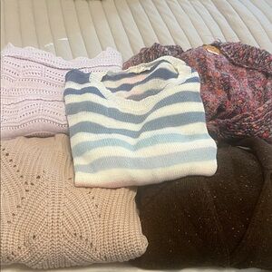 Lot of 5 Women’s Sweaters Size Medium